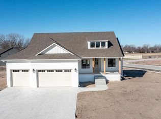601 Glen Creek Ct, Newton, KS 67114
