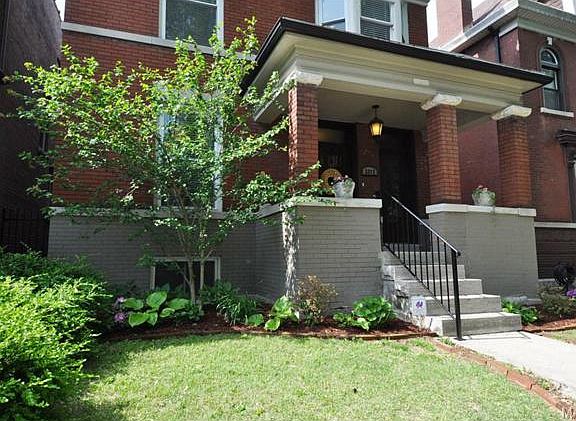 3rd image of 3312 Halliday Ave