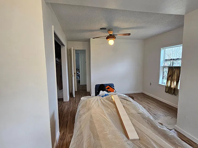 2103 Howell Ave — Photo 6