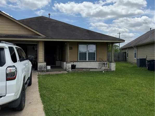933 Crested Point Dr, College Station, TX 77845