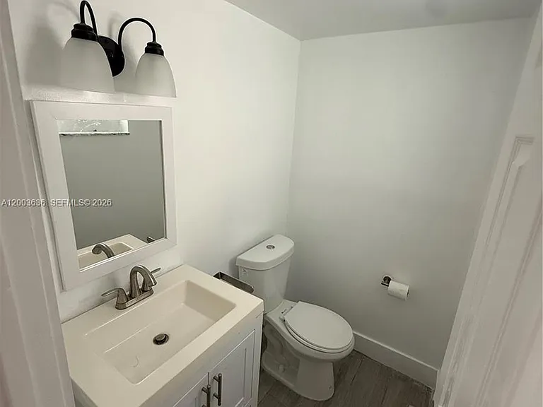 200 Galen Dr #111 — Photo 8
