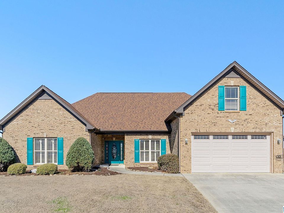 1st image of 138 Waterford Cove Dr