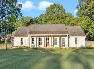 1561 Blue Grass Cv, Germantown, TN 38138