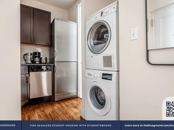 535 Hudson Street image 11 of 13