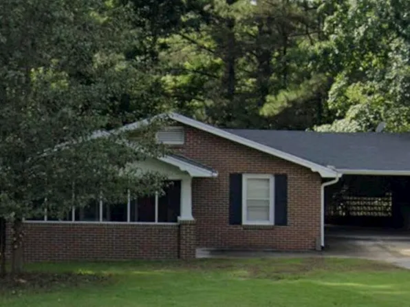 3535 Rainbow Dr, Rainbow City, AL 35906