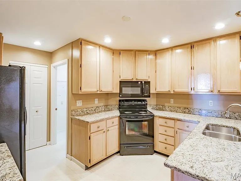 3309 Lower Lakes Estates Dr — Photo 3