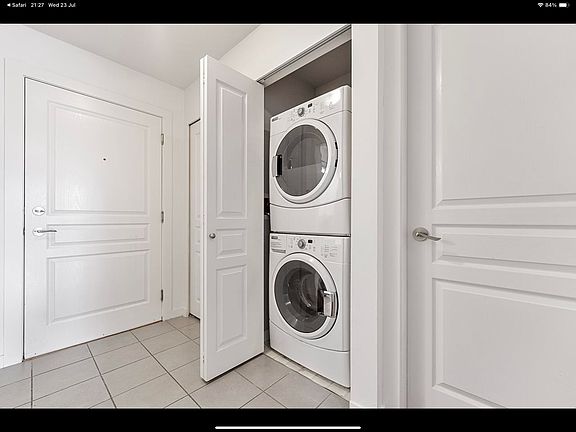 3rd image of 4833 Brentwood Dr