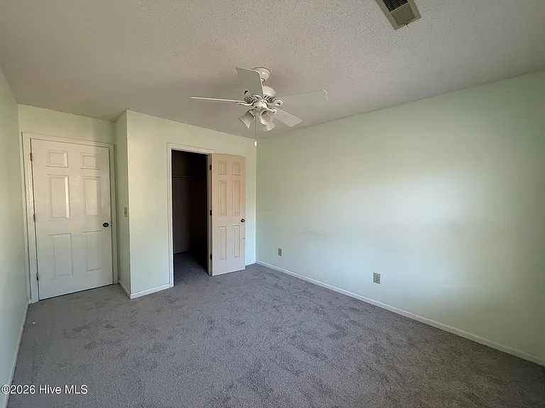 225 E New York Ave — Photo 30