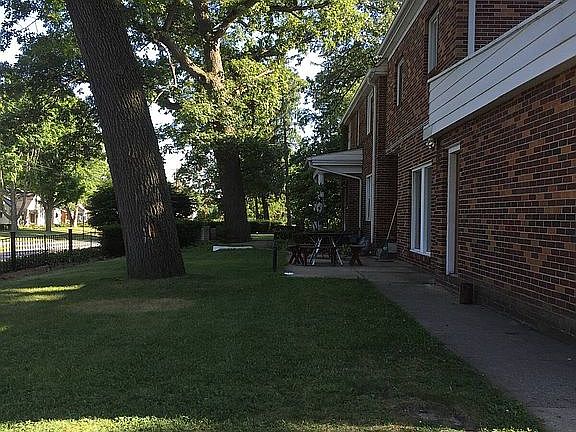 4th image of 1729 E Colfax Ave
