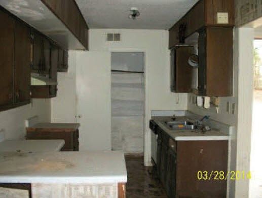 3rd image of 4735 Columbine Ct