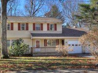 12 Margate Rd, Nashua, NH 03062