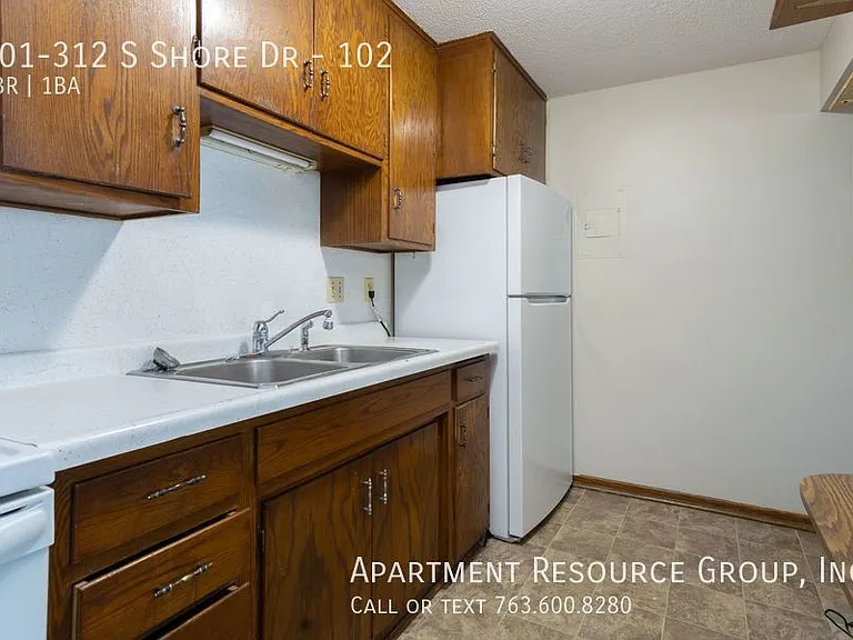 301-312 S Shore Dr #102 — Photo 9