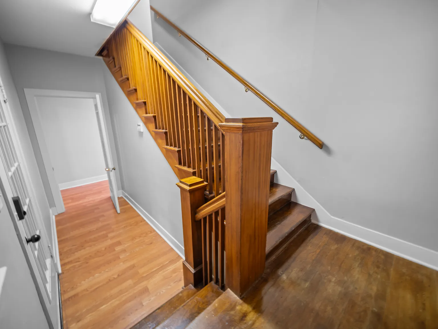 10 bed, 5134 sqft, $695 — Photo 4