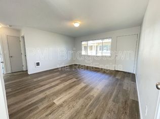 4800 SE Boardman Ave APT 4, Milwaukie, OR 97267