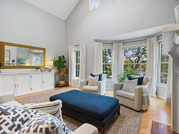 5th image of 2025 N Magnolia Ave #3