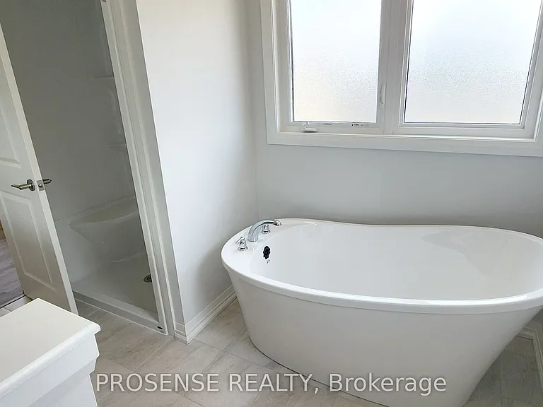 15 Samuel Ave — Photo 25
