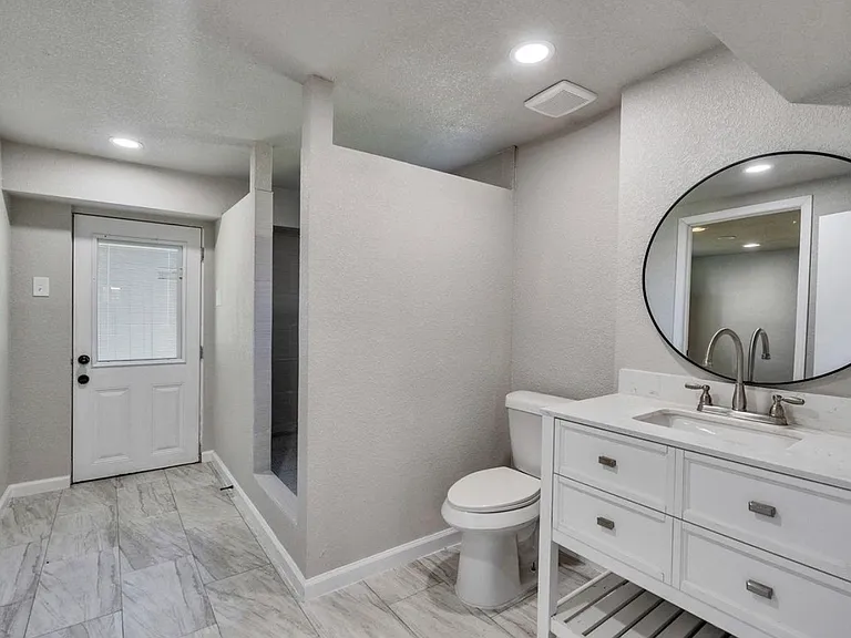 231 Dehart St #1 — Photo 19