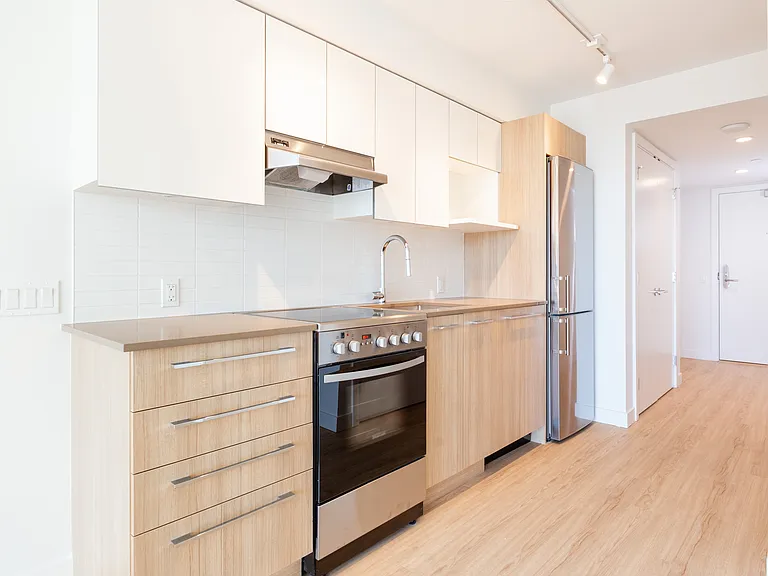 1108 Pendrell St — Photo 12