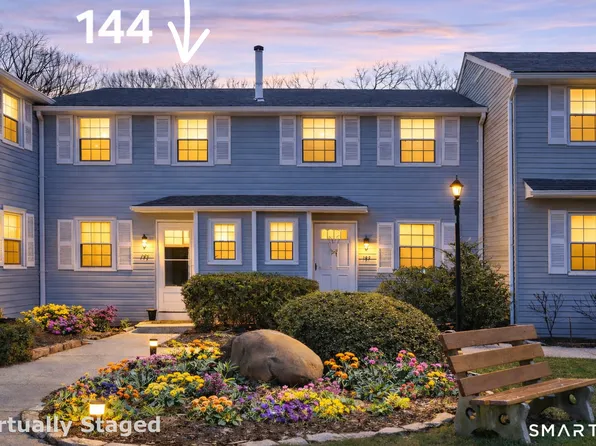 144 East Gate Lane #144, Hamden, CT 06514