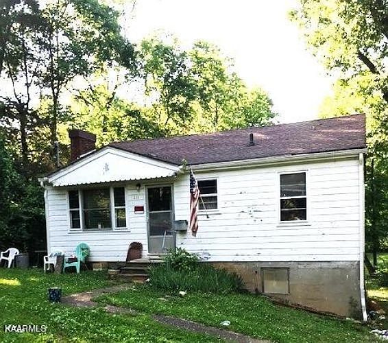 1st image of 111 Ingersoll Ave