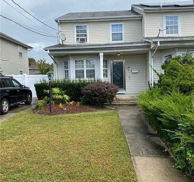 1st image of 216C Swalm St