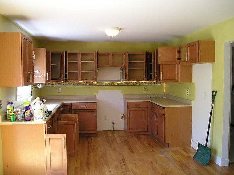 4th image of 8 KAYDEROSS Avenue