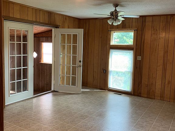 4th image of 2401 Lee Ave
