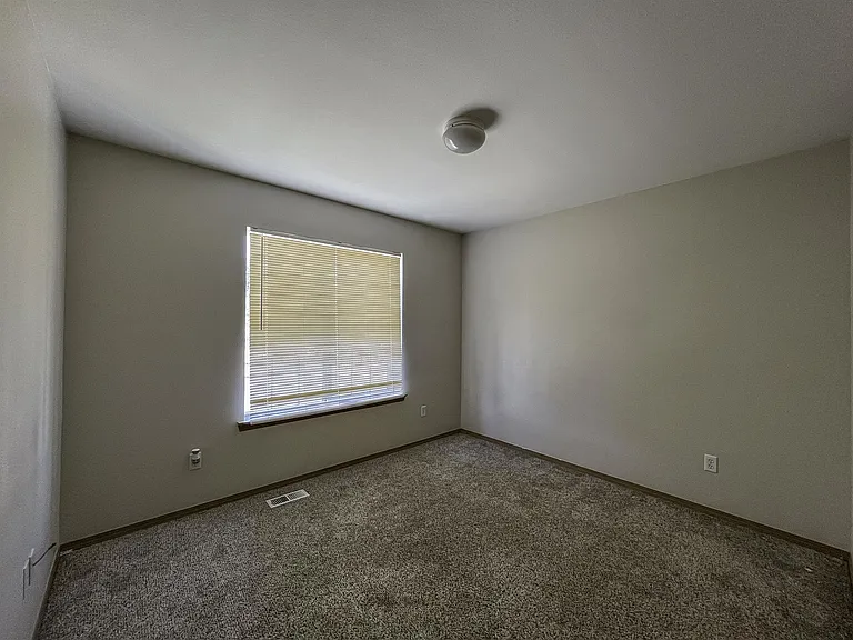 6721 135th St E — Photo 21