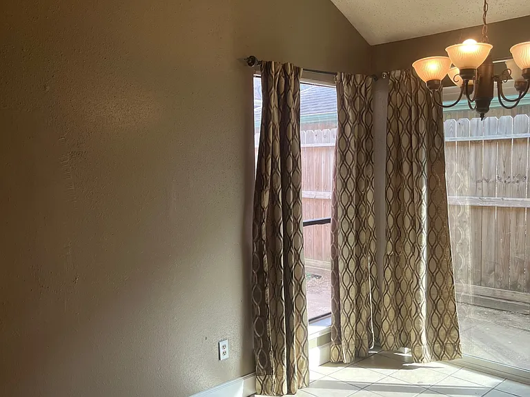 4218 Hawk Meadow Dr — Photo 10