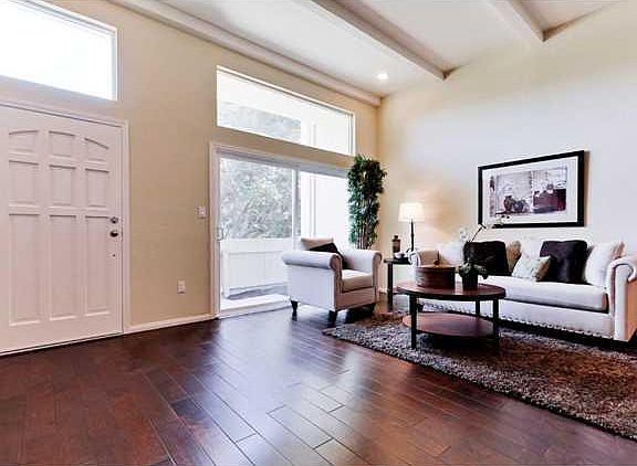 4th image of 3962 La Jolla Village Dr