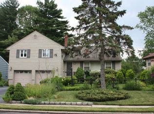 37 N Lenhome Dr, Cranford, NJ 07016