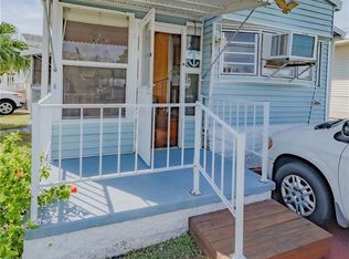 692 Yawl Ln, Palm Harbor, FL 34683