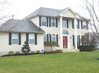 11 Hageman Rd, Somerset, NJ 08873