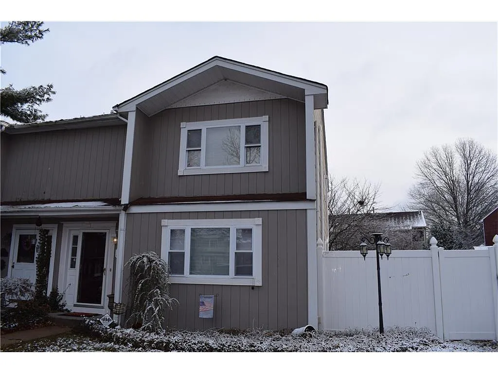 85 Hazel Ct photo 1