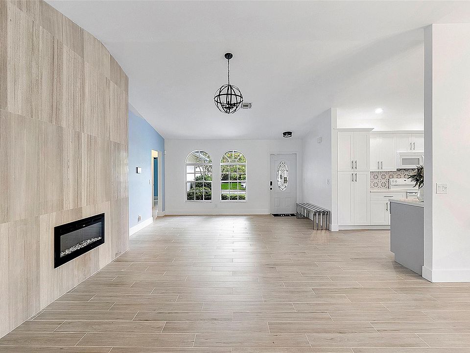 1st image of 3892 NW 59th Street