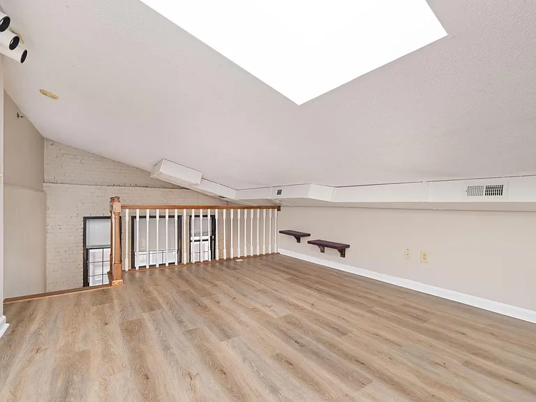 Paxton Place/Olde Towne Lofts — Photo 11