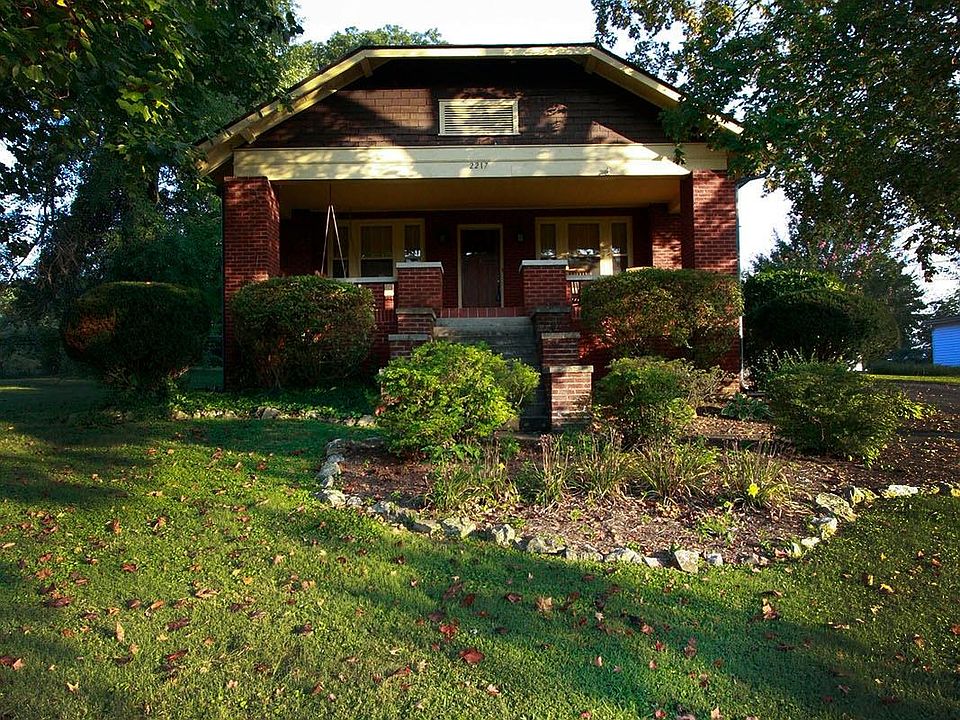 1st image of 2217 NE Highland Dr
