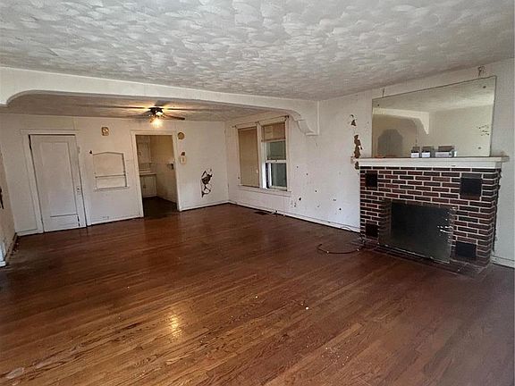 2nd image of 1612 Bradford Ave