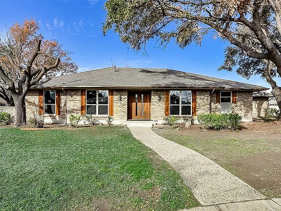 2nd image of 467 Goodwin Dr