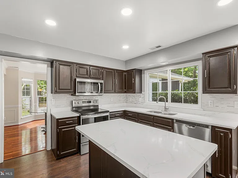 2985 Marsh Hawk Dr — Photo 2