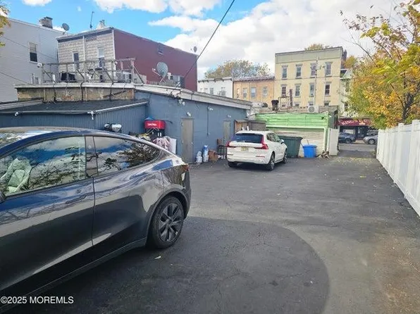 748 Westside Avenue image 1 of 6