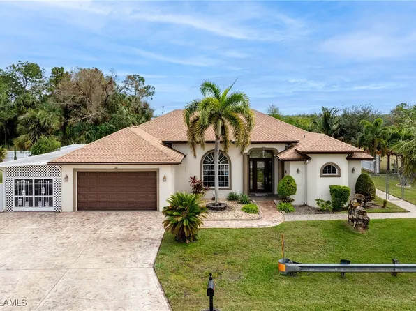 1300 Connie Ave N, Lehigh Acres, FL 33971