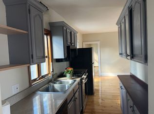 52 Butterfield St #2, Lowell, MA 01854