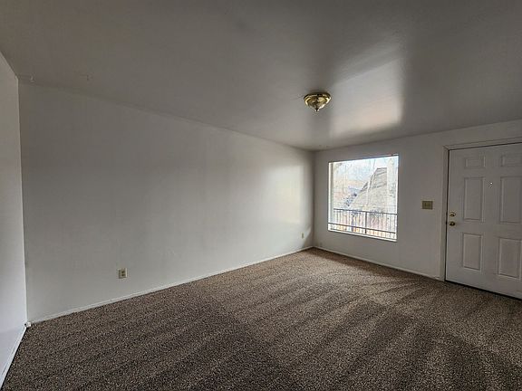 2nd image of 1476 S 200 E APT 5