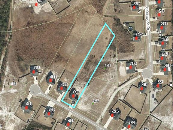 4th image of 440 Elgin Road