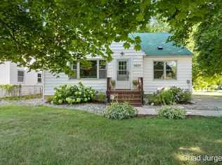 3021 Leonard St NW, Grand Rapids, MI 49504