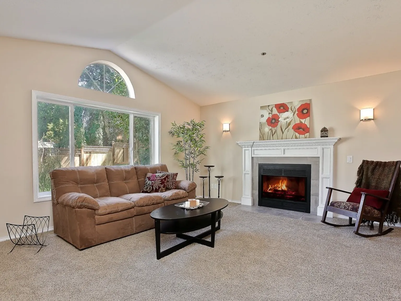 4 bed, 2530 sqft, $4,000 — Photo 4