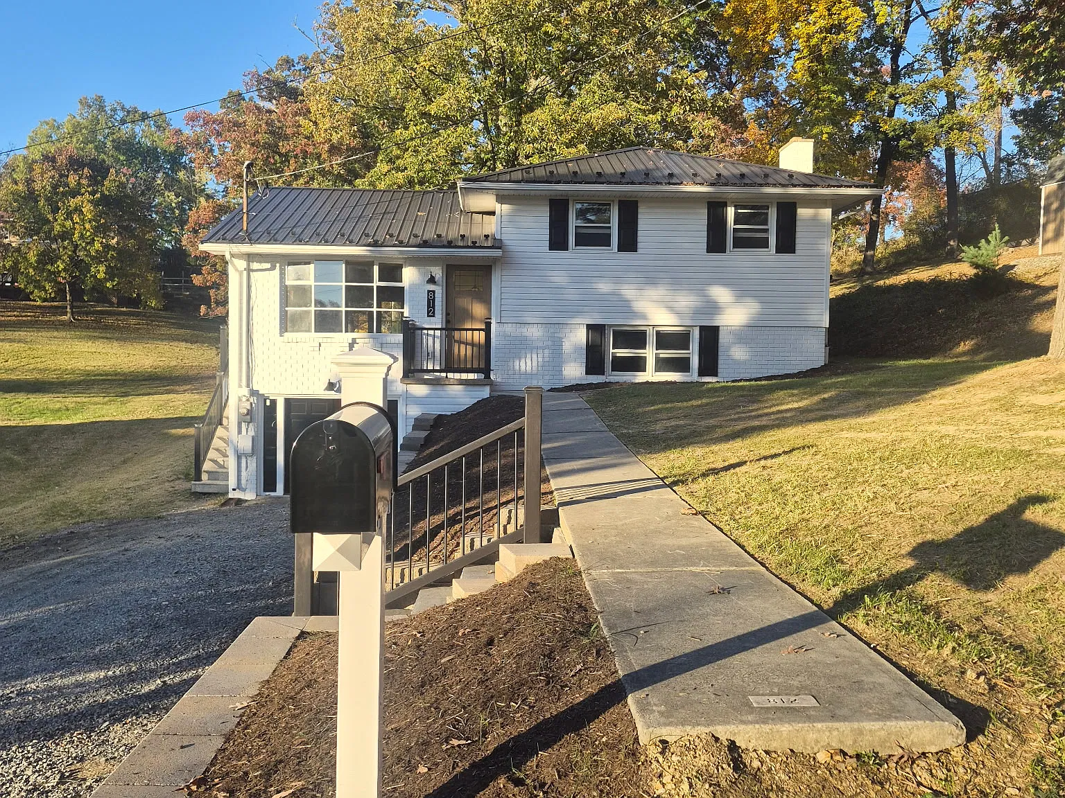 4 bed, 1800 sqft, $1,975 — Photo 1