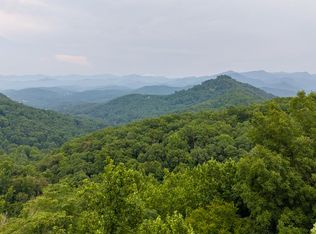 10 Parham Rdg, Franklin, NC 28734