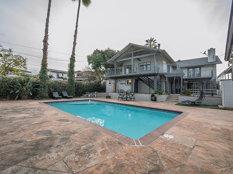 1st image of 444 Avalon Dr